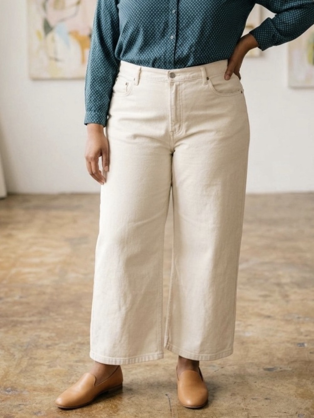American Eagle AE Stretch Stovepipe Jean Relaxed Fit in Cream Size 18 Petite
